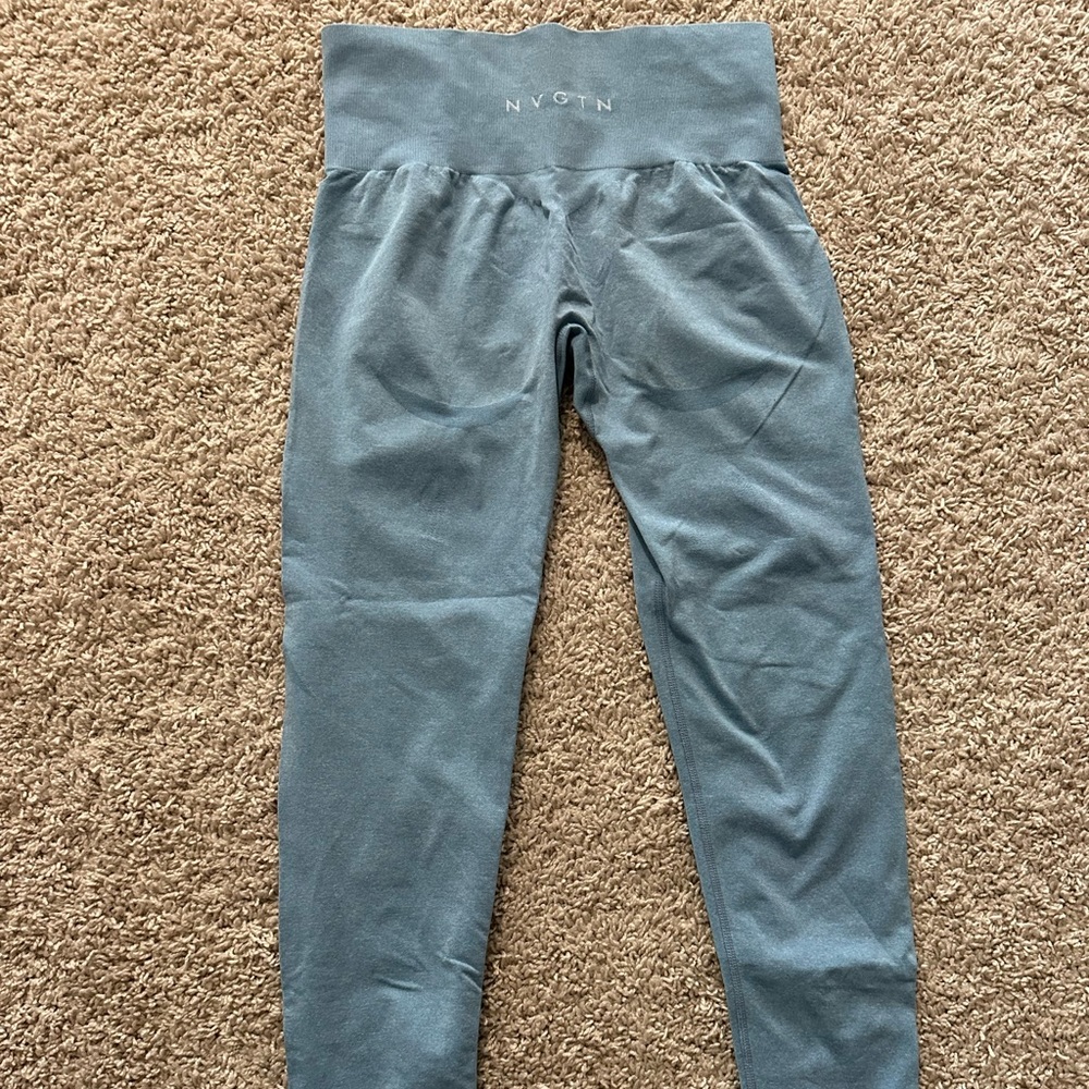 NVGTN Contour seamless leggings sky blue size M